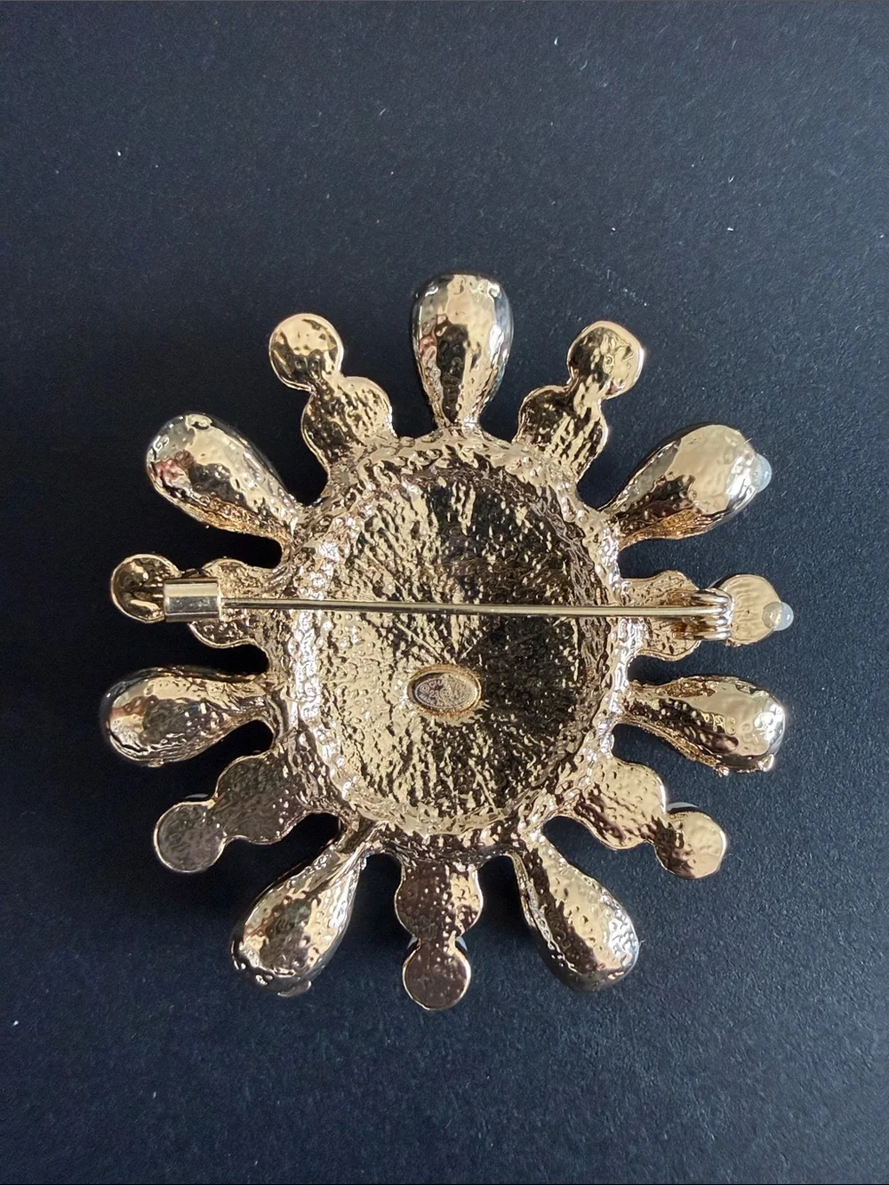 Chic Pearl & Black Enamel Sunburst Brooch - Gold Accent